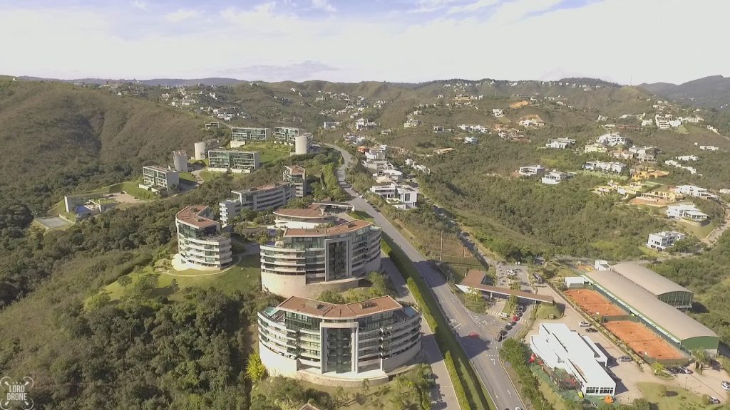 Empresa de mudanças no Vale dos Cristais Nova Lima: imagens de prédios da região.