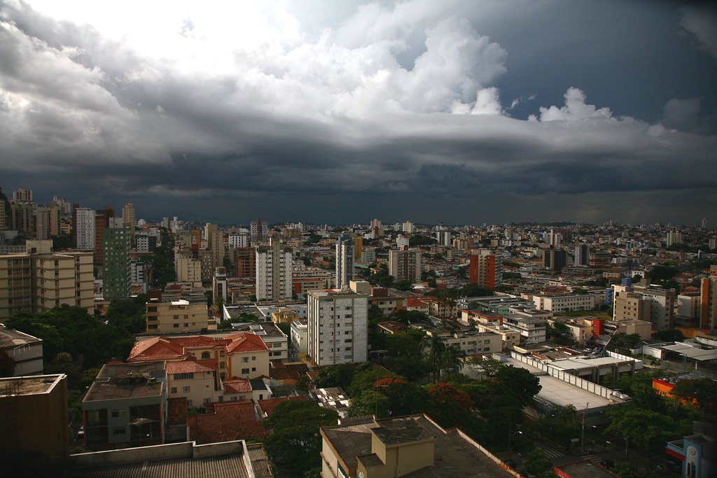 Empresa de mudanças no Gutierrez: imagem aérea do bairro.